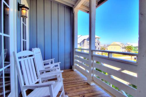 Cinnamon Shore Apartment | Sand Point TC 3303