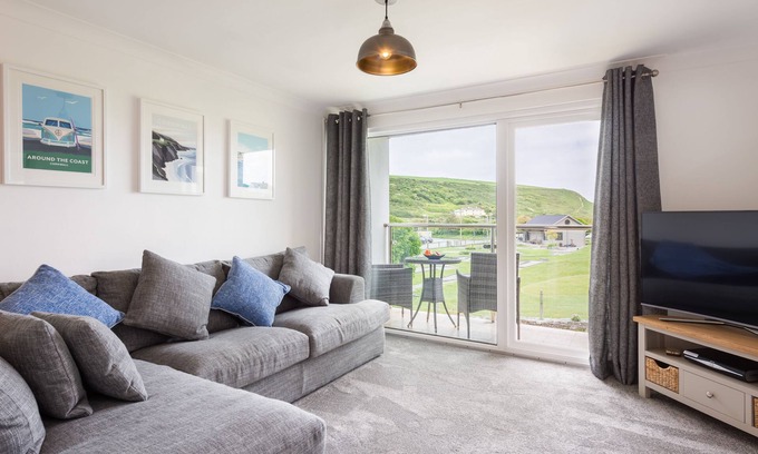 Mawgan Porth Apartment | Sandcastles offers a delightful two-bedroom self-catering apartment