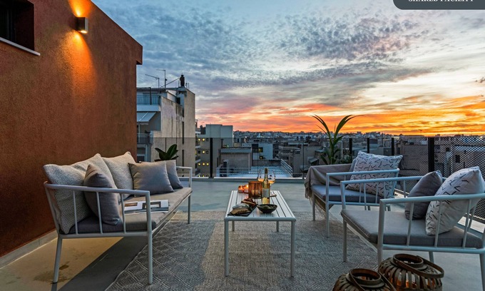 Piraeus Apartment | Sanders Port - Simple Studio Near Piraeus Port