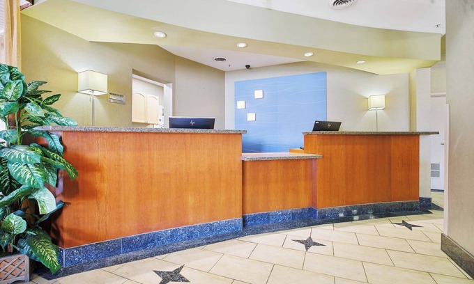 Downtown London Hotel | Sandman Hotel & Suites London Downtown