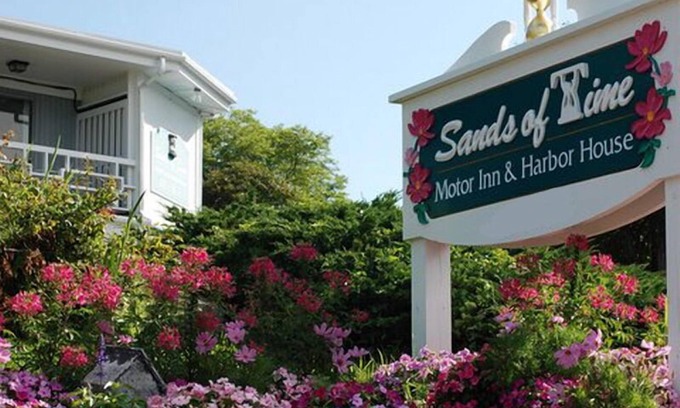Woods Hole Hotel | Sands of Time Motor Inn & Harbor House