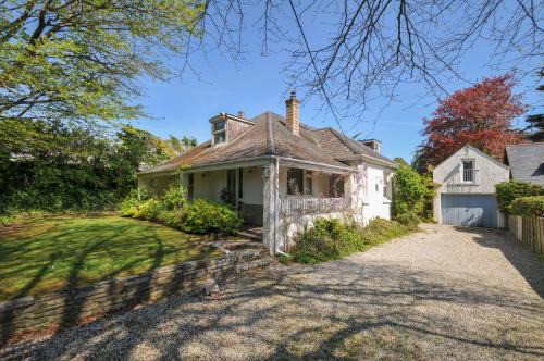 Rock House | Sandy Lodge Rock
