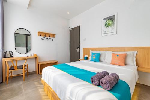 Malang Hotel | Sans Hotel Bobosini Malang by RedDoorz