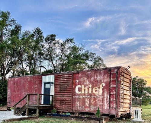 Hutchinson House | Santa Fe Traincars Private and Luxurious in the Country