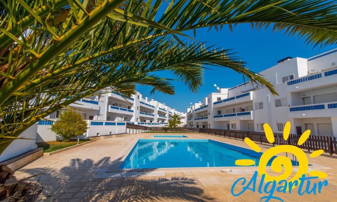 Santa Luzia Apartment | Santa Luzia Residence by Algartur - 5 mins Downtown - Pool & Wi-Fi