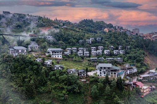 Cat Cat Village Resort | Sapa Catcat Hills Resort & Spa