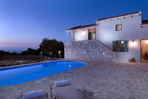 Atsipópoulon Villa | Sarpedon - Forest Villas Crete, near the beach