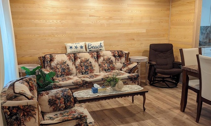 Sauble Beach Cottage | Sauble Beach Cottage For Rent - Ontario, CanadanNewly renovated in 2023.