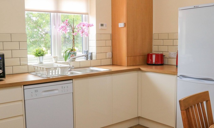Dawlish Cottage | Sawtons Cottage 1