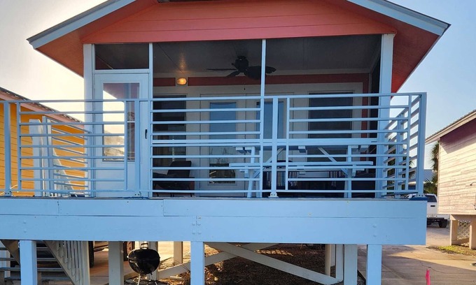 Cape San Blas Cottage | Scallop Cove #2 - Scalloping Sunrise - Bayfront, Pet Friendly, Save 15% on 25' Bookings!