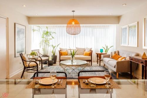 Santa Cruz Apartment | Scenic 3BR Pool on Miraflores