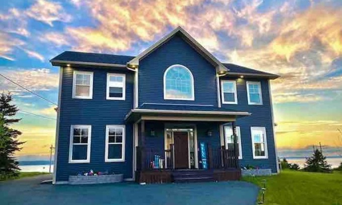 Conception Bay South House | Scenic Seal Cove Nature Retreat |Hot Tub|ATV Trail