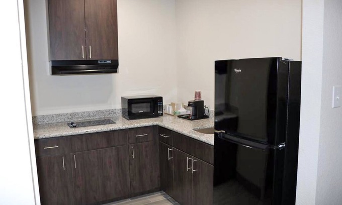 Humble Hotel | Scottish Inns 2 Queen Kitchenette, Affordable Stay and Free Parking