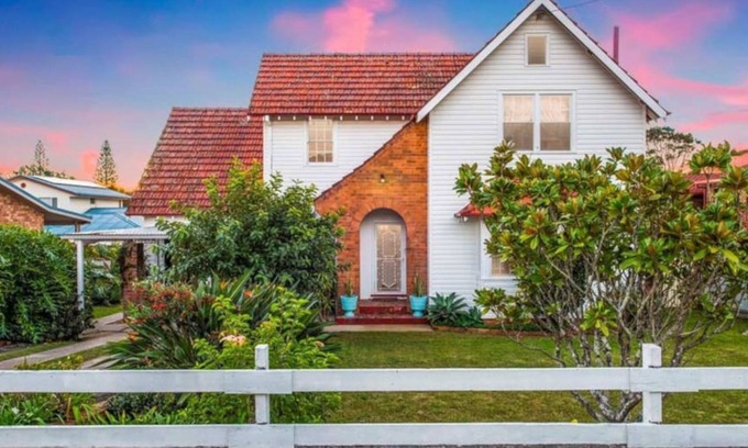 Scotts Head House | Scotts Cottage - The perfect Scotts Head escape