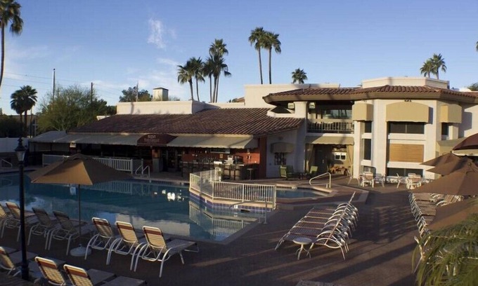 Arcadia Apartment | Scottsdale Camelback Resort Stylish Studio with Mini Golf