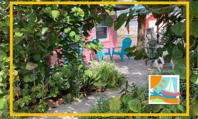Flagler Beach Cottage | Sea Grape at Casas de la Playa Central - Downtown Flagler Beach!