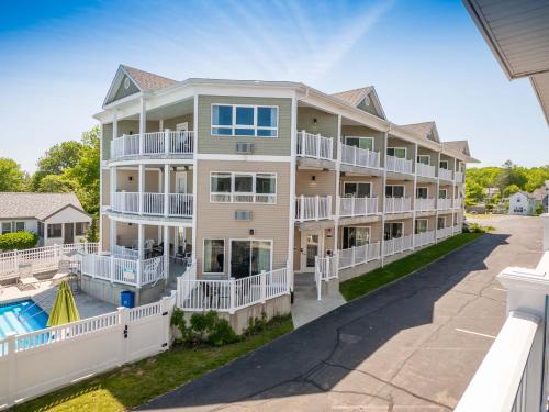 York Beach Hotel | Sea Latch Inn