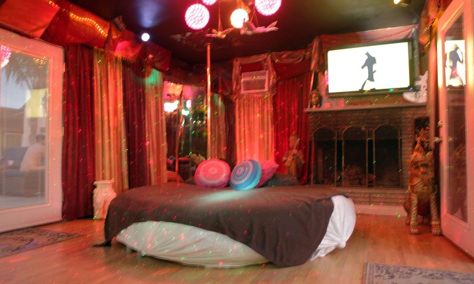 Desert Hot Springs Hotel | Sea Mountain Inn Nude Resort and Spa - Adults Only