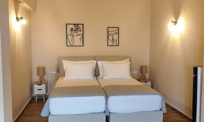 Pigianos Kampos Apartment | Sea Sand and Sun Beachfront