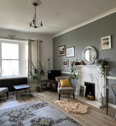 St Leonards-On-Sea Apartment | Sea Spray Victorian Apartment