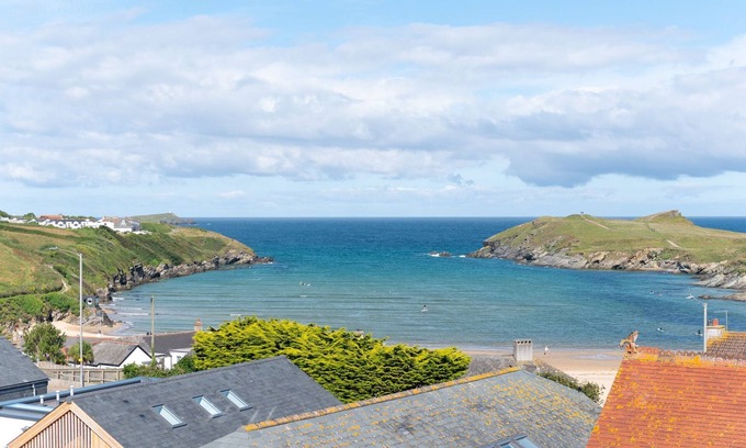 Porth Apartment | Sea Thrift Porth - sleeps 4 guests in 2 bedrooms