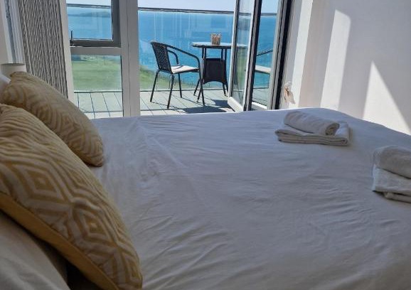 Lusty Glaze Apartment | Sea View Apartment at One Lusty Glaze