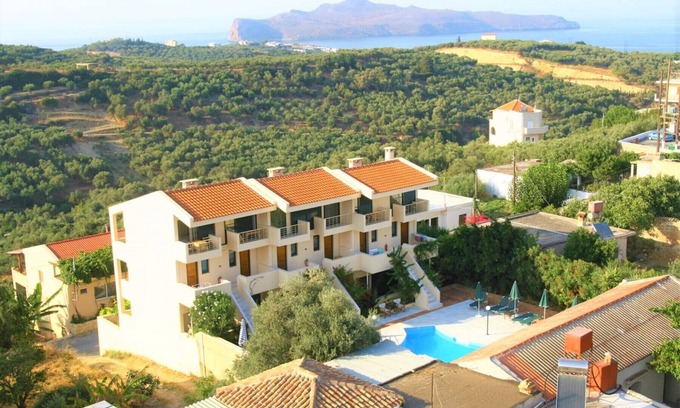 Stalos Apartment | Sea view apartment in Orestis Hotel
