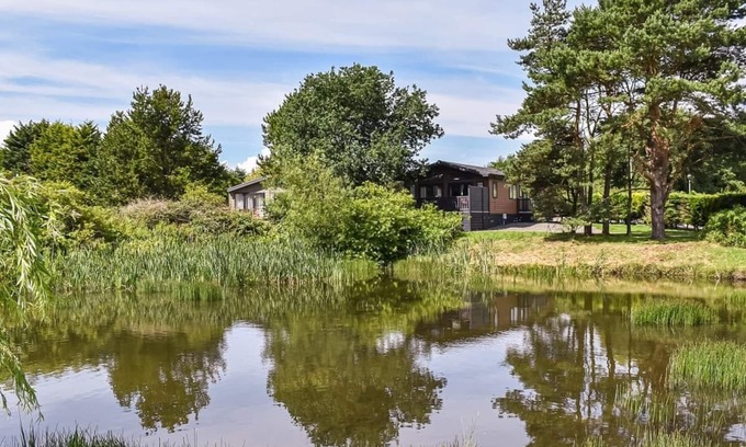 Kirkcudbright Ski Chalet | Sea View Lodge 3 Pet Friendly