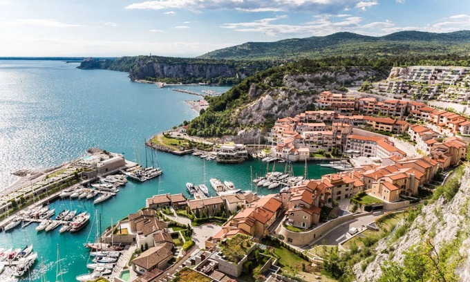 Portopiccolo Apartment | Sea-view Penthouse Spa in Portopiccolo