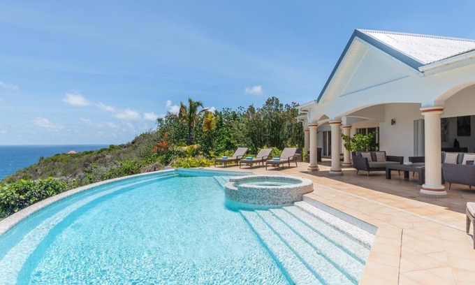 Mont Jean Villa | Seabird (1/3 Rooms) Luxury villa