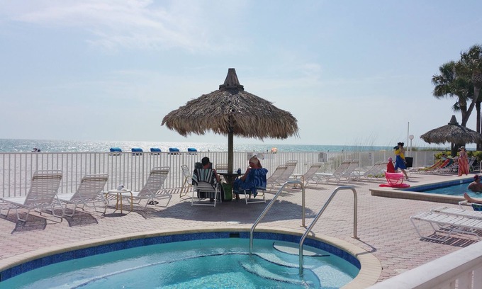 Madeira Beach Condo | Seabreeze Condominiums