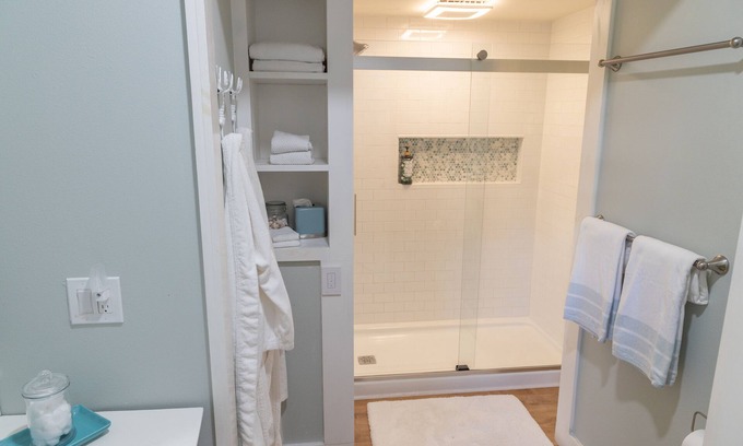 Stonington Condo | Seabreeze on the Harbor 1 - Stunning Island Retreat perched on Stonington Harbor