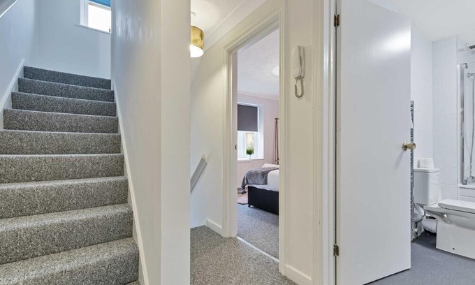 Kemptown House | Seabright Townhouse | By My Getaways | Parking for one car