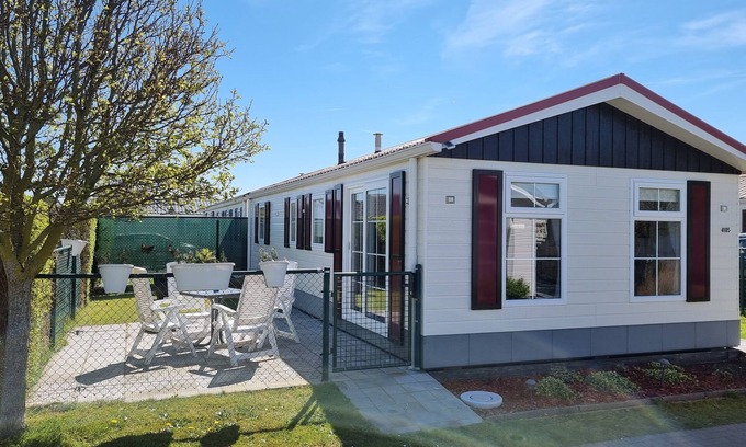 Blankenberge Ski Chalet | Seacottage Brugge - only 2 minutes from the beach