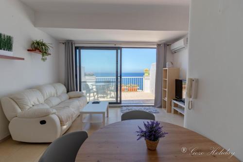 Marsalforn Apartment | Seafront Marsalforn