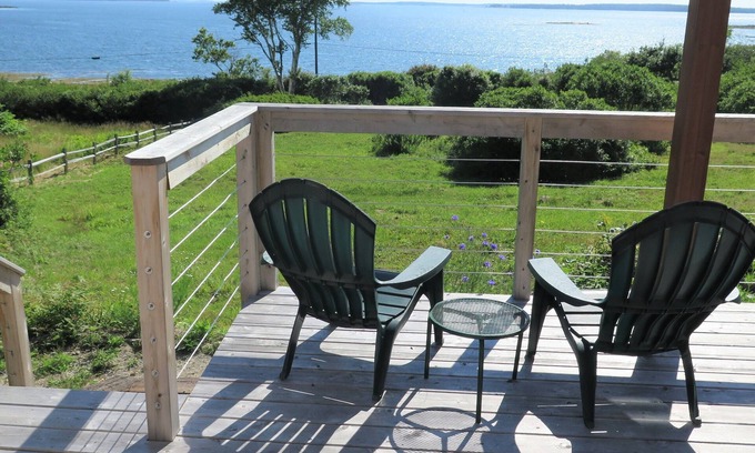 Seal Cove Cottage | Sealport Ocean Side Cozy Cottage
