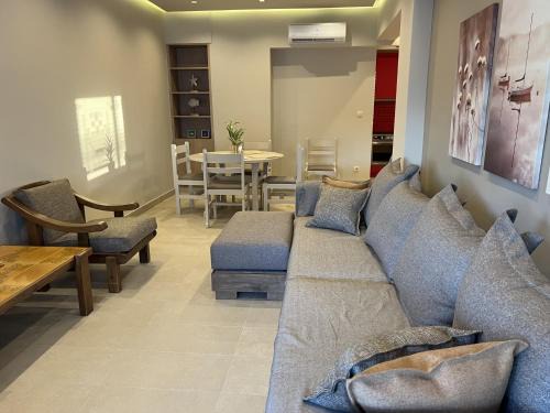 Oropos Apartment | SeaNfinity Spotless, 1BR Apt with Beach View