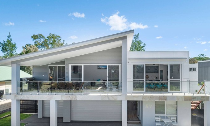 Narrawallee House | SeaSalt By The Sea Narrawallee