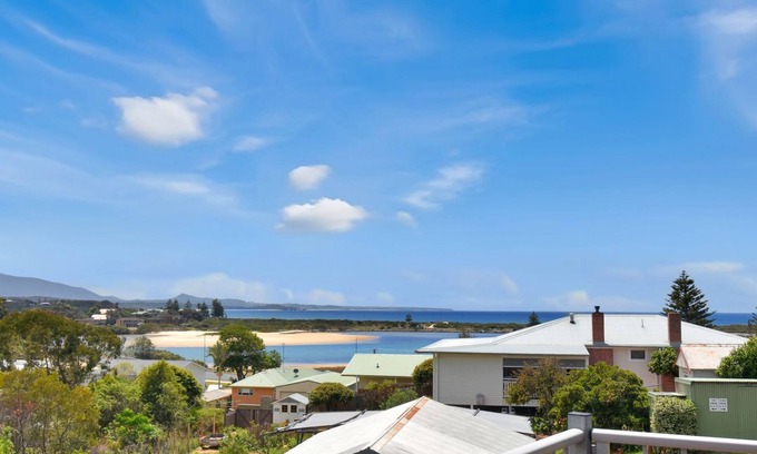 Bermagui Apartment | Seascape 1 - Water views