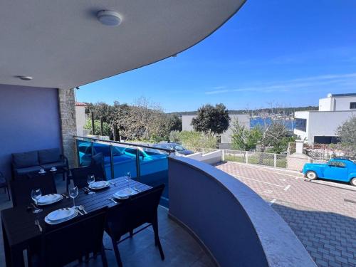 Pjescana Uvala Apartment | SeaScape Residence
