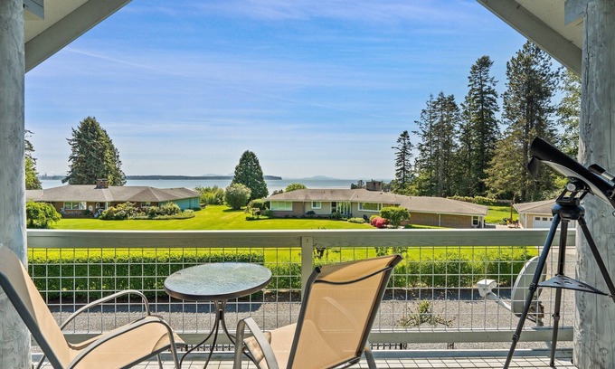 Birch Bay House | Seashell Cottage w/Ocean Views, Hot Tub & Game Room: Ideal for Family & Pets
