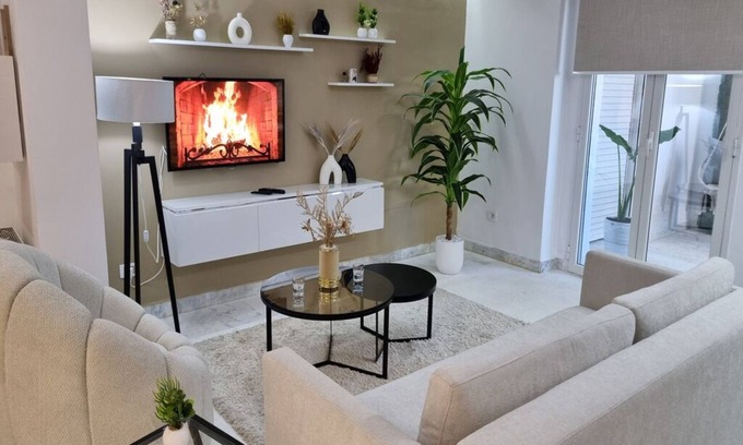 Eastern Hammamet Apartment | Seaside getaway: WIFI and prime location