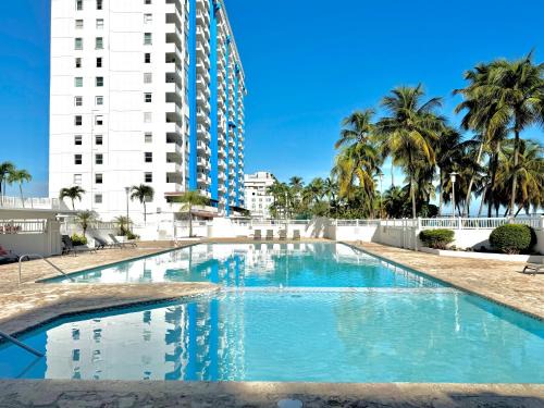 Isla Verde Apartment | Seaside Serenity