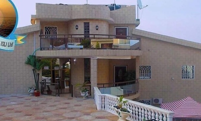 Freetown Hotel | Seaside Suites and Hotel Room #112