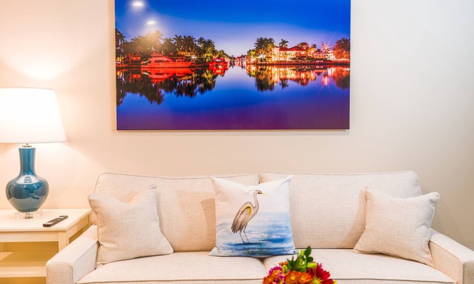 East Fort Lauderdale Hotel | Seaside Villas