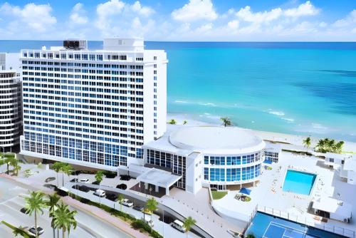 Mid Beach Apartment | SeaStays Apartments