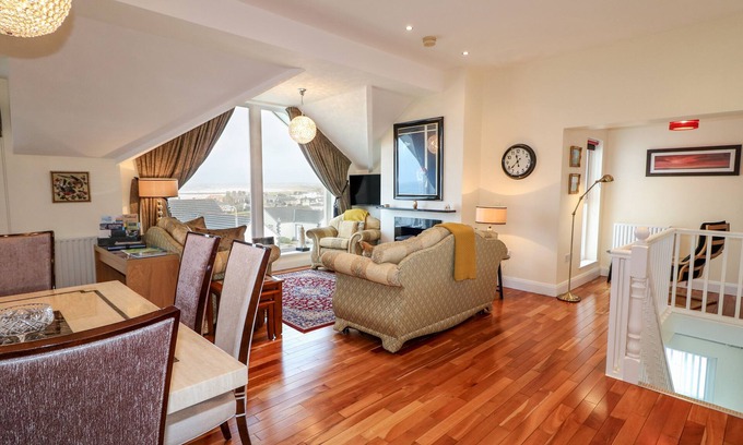 Coleraine House | Seaview