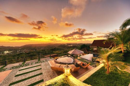 Penida Island House | Sebuluh Sunset Hill
