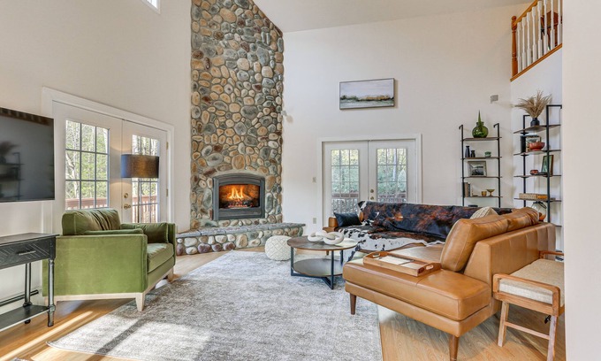 Kerhonkson House | Secluded Kerhonkson Retreat with Deck + Views!