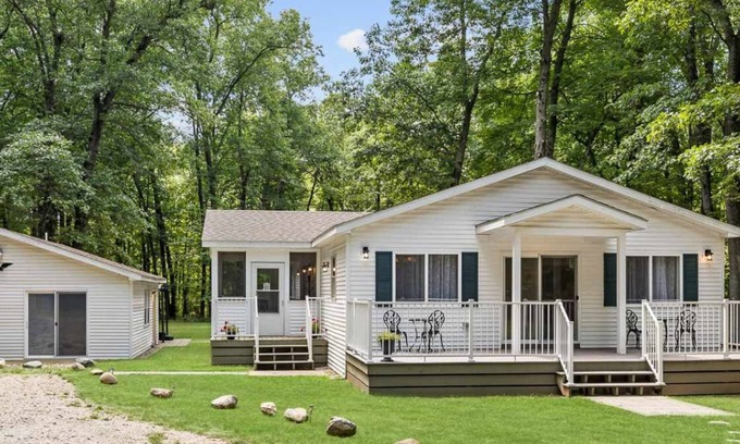 Kendall House | Secluded Woodland Home with Trail and Lake Access